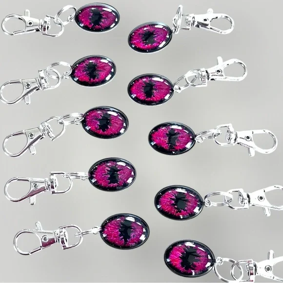 𝑯𝒂𝒏𝒅𝒎𝒂𝒅𝒆 Red/Fuchsia Dragon Eye Keychain w/Gift Bag - Picture 5 of 7